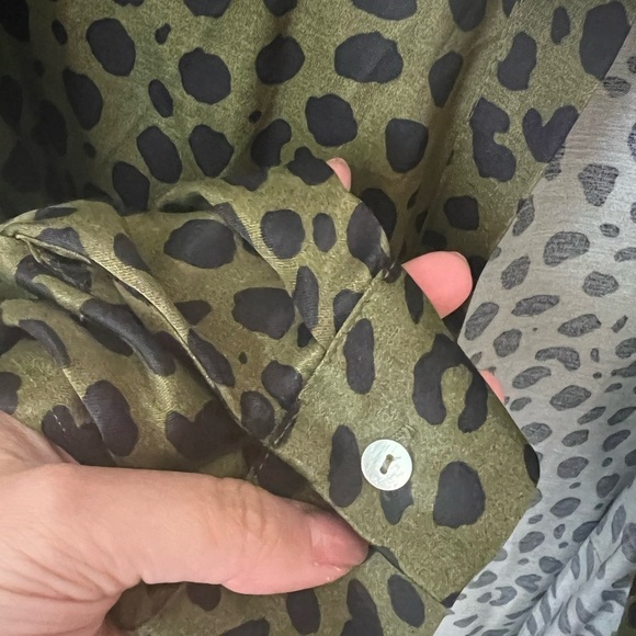 NWT ZARA Pajama Style Animal Print Satin Black Green Button Down Sz M - Picture 5 of 6